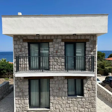 Merlot Assos Hotel *