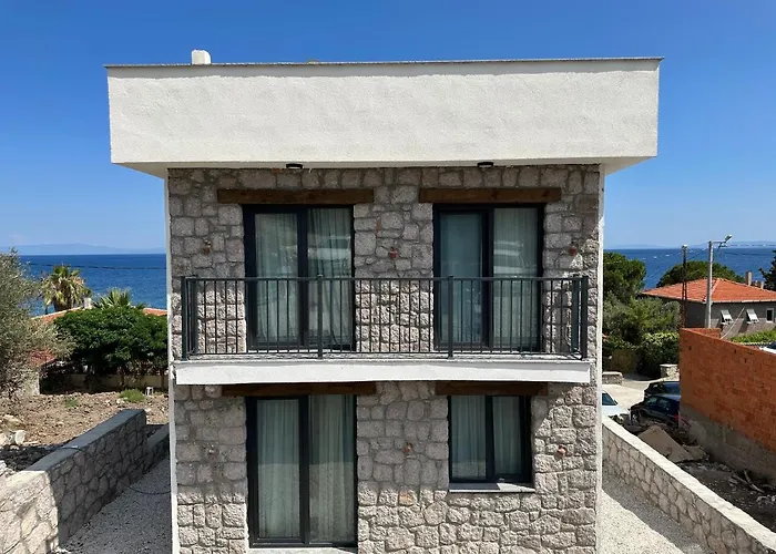 Merlot Assos Szálloda *